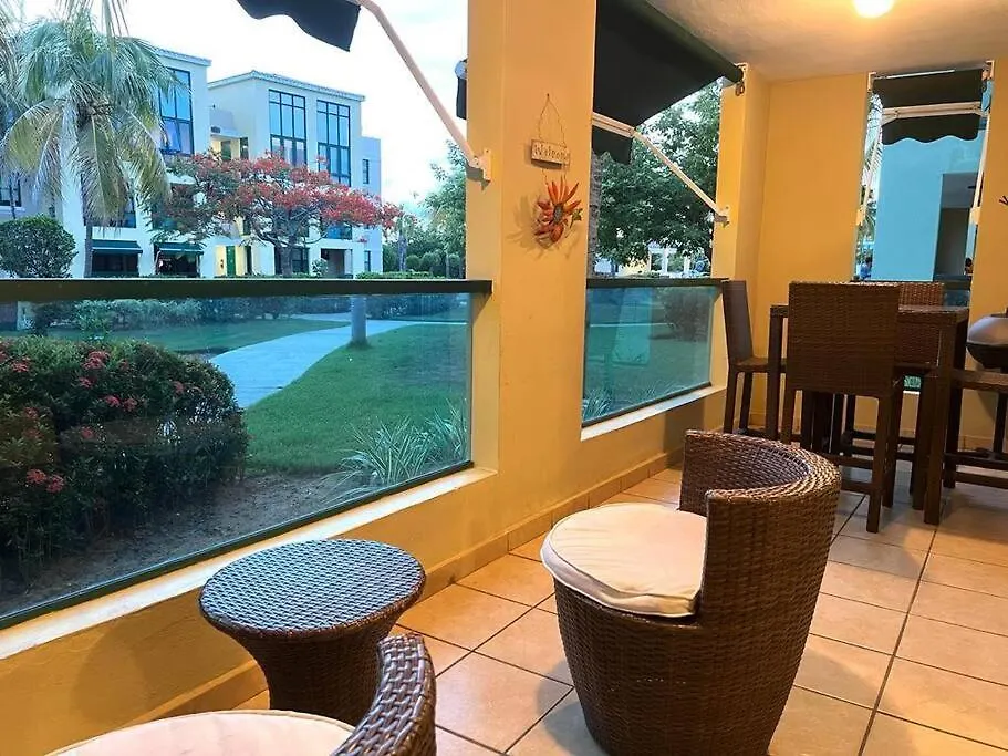 Cozy Apartment In Aquatika Loiza
